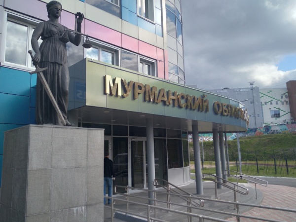 В Мурманской области суд решил оставить под стражей мужчину, напавшего на губернатора