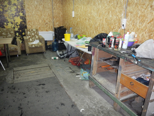 В Ревде встреча в гараже закончилась кровавым убийством