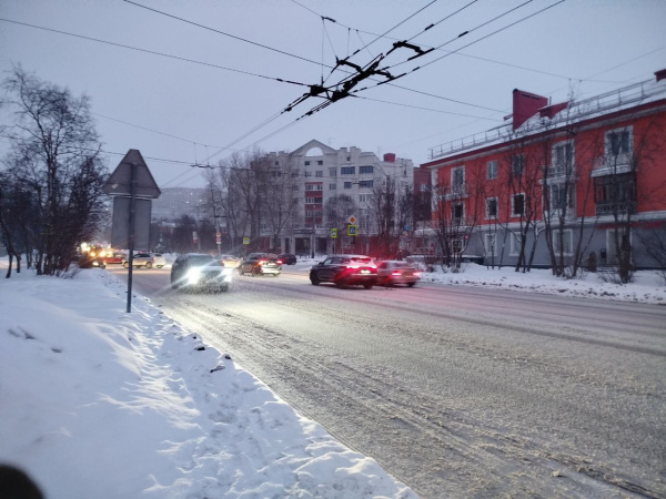 И Карелии в Мурманскую область привезли первые опоры