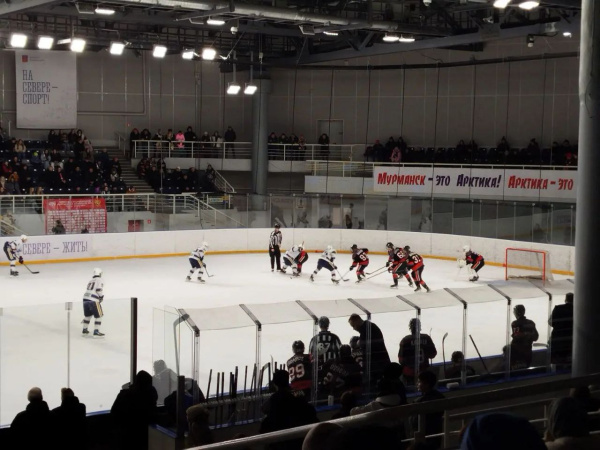 «Арктика» уступила ХК «Факел Ямал» в выездном матче