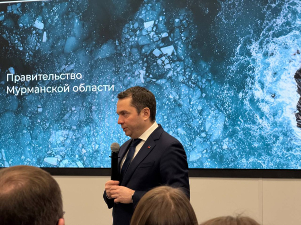 Губернатор ответил на вопрос про угольную пыль в Мурманске 