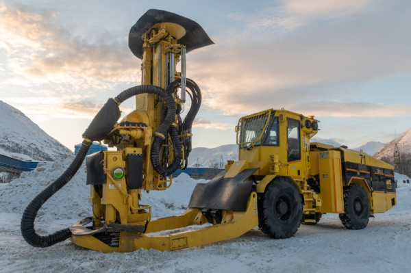 Буровая установка из Екатеринбурга получила прописку в Кировске