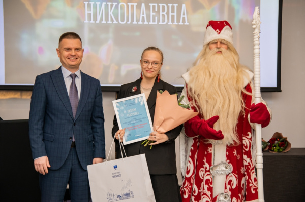 В Мурманске выбрали самые красивые новогодние витрины и фасады