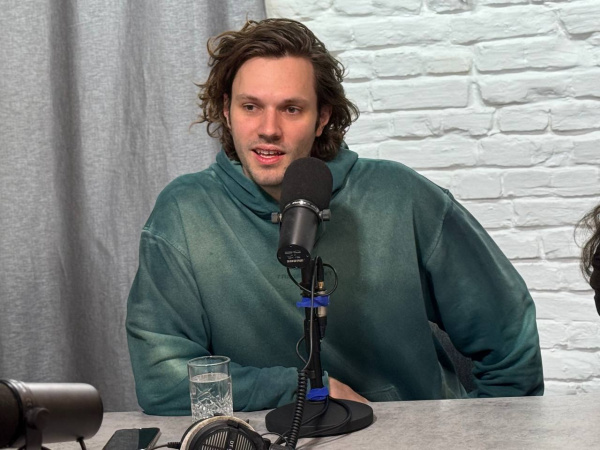 Звезда «Ландышей» Денис Степанов в Мурманске дал своё первое радиоинтервью 