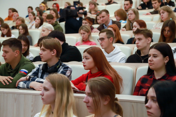 Мурманские студенты могут получить стипендию Фонда Потанина