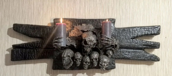 Жителям Мурманска предлагают украсить стены черепами за два миллиона рублей