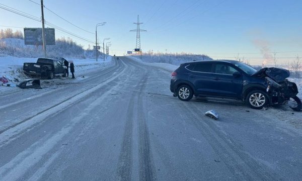Пять жителей Мурманской области пострадали в авариях в выходные