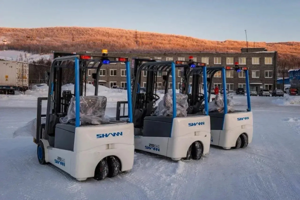 Автотранспорт и погрузочная техника повышают производительность рыбного порта