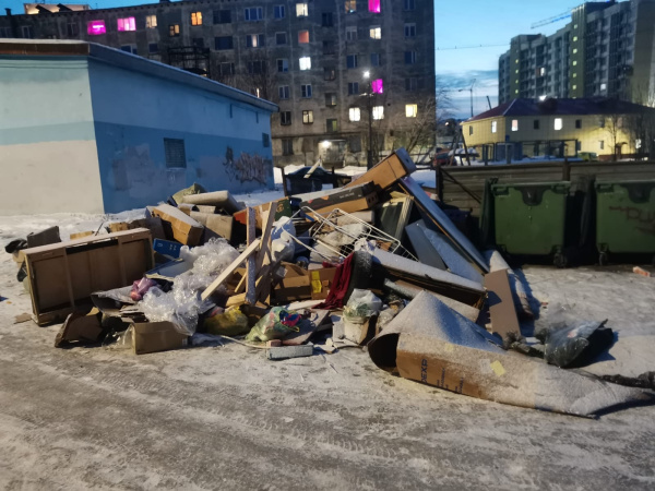 «Ситиматик» ждёт оплаченных счетов, а жители Мурманска жалуются на качество вывоза мусора