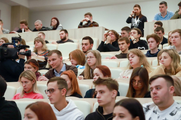 В МАУ увеличат цифры приёма: мест станет больше на 14%