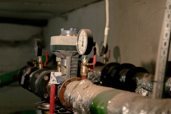 В двадцатиградусные морозы жильцы одного из мурманских домов больше недели сидят без отопления 