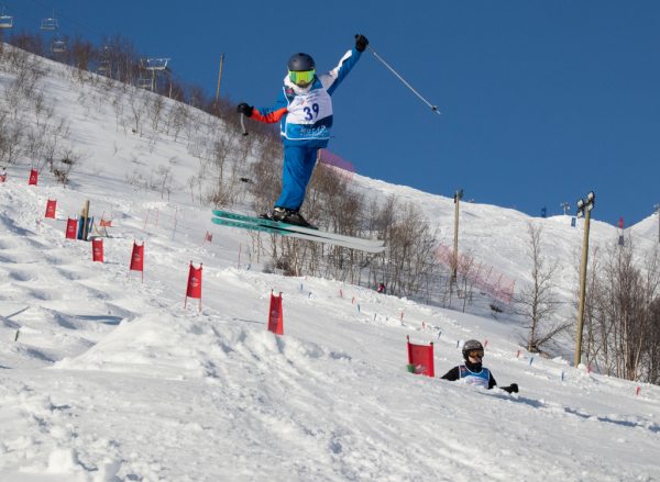 В Кировске разыграли медали первенства области по фристайлу