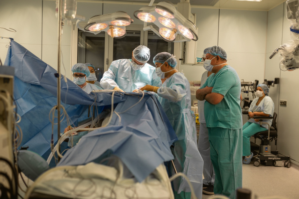 За ноябрь врачи мурманской больницы прооперировали почти три тысячи человек