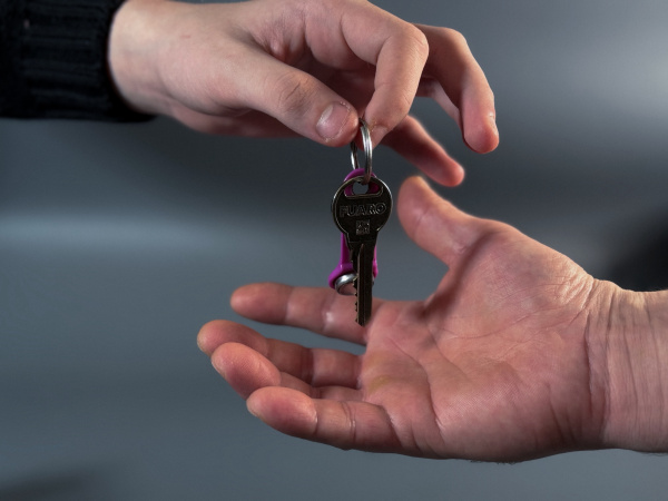 Житель Мурманска поселил дома «призрака»