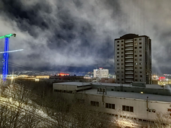 Причины перебоев с электричеством в Мурманске — непогода