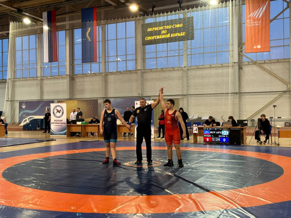 Мурманск принял первенство СЗФО по греко-римской борьбе среди юниоров