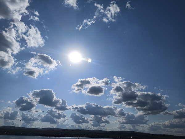 В Мурманской области апрель начинается с ветра и осадков