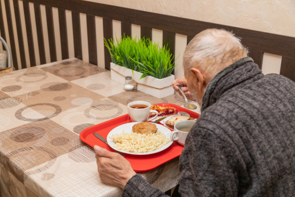 «Внуки» пишут из Ковдора: северянам предлагают поддержать одиноких стариков