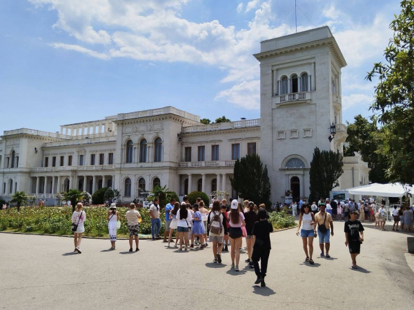 Запись в летние лагеря на море открывается для юных северян с 1 апреля