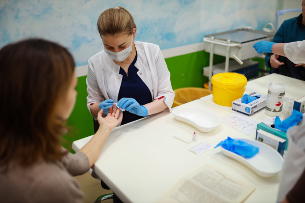  Жителей Мурманска приглашают проверить здоровье в ТРЦ