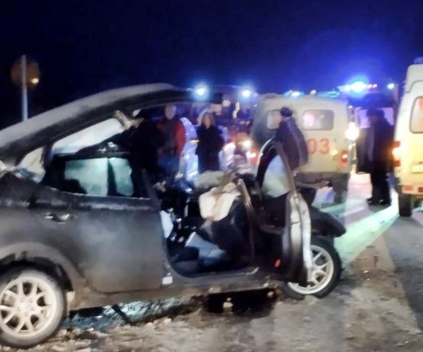 В ДТП в Мурманской области 2 человека погибли, 2 пострадали